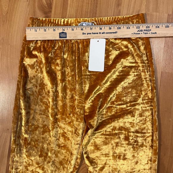 🌺Daisy Del Sol Crushed Velvet Stretchy Pull On Bell Bottom/Flare Pants Sz S NWT - Picture 6 of 8